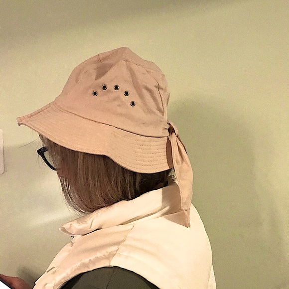 Betmar Lightweight Bucket Hat - Picture 1 of 16